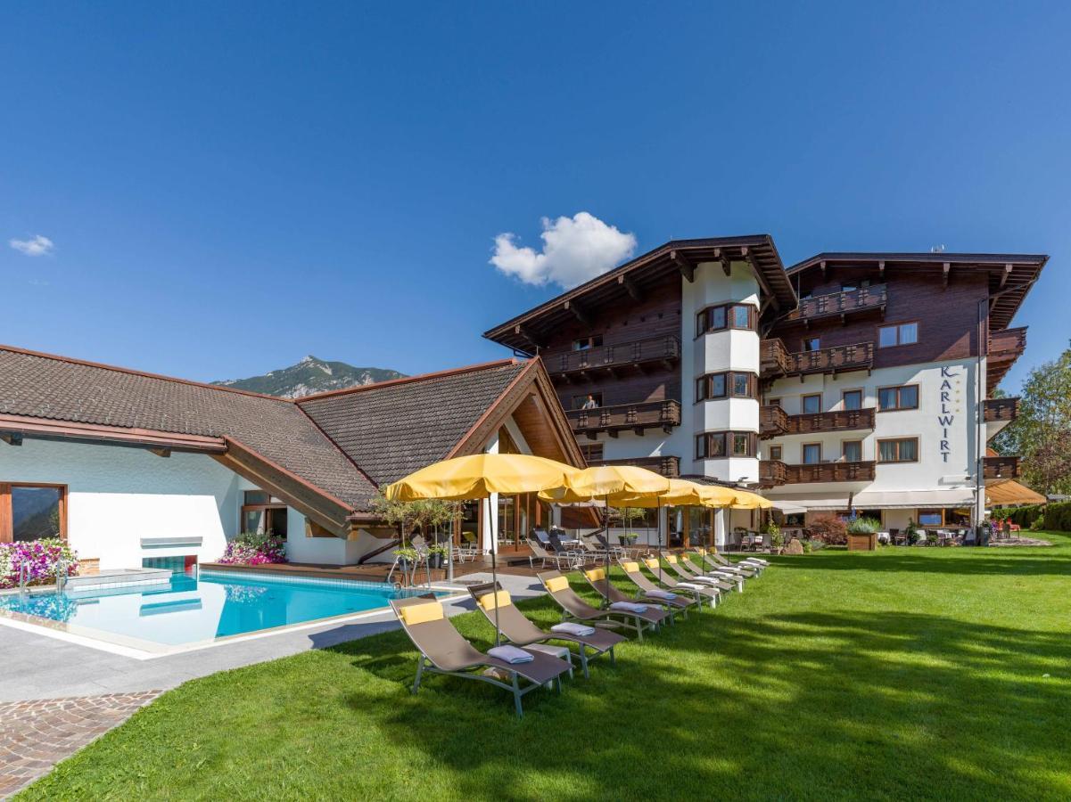 פרטיסאו Hotel Karlwirt מראה חיצוני תמונה